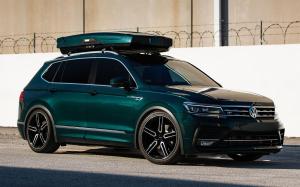 Volkswagen Tiguan R-Line on Vossen Wheels (HF-1)